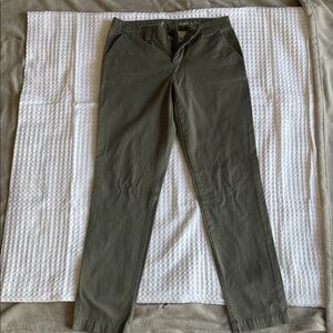 GAP Women's Olive Straight Leg Pants